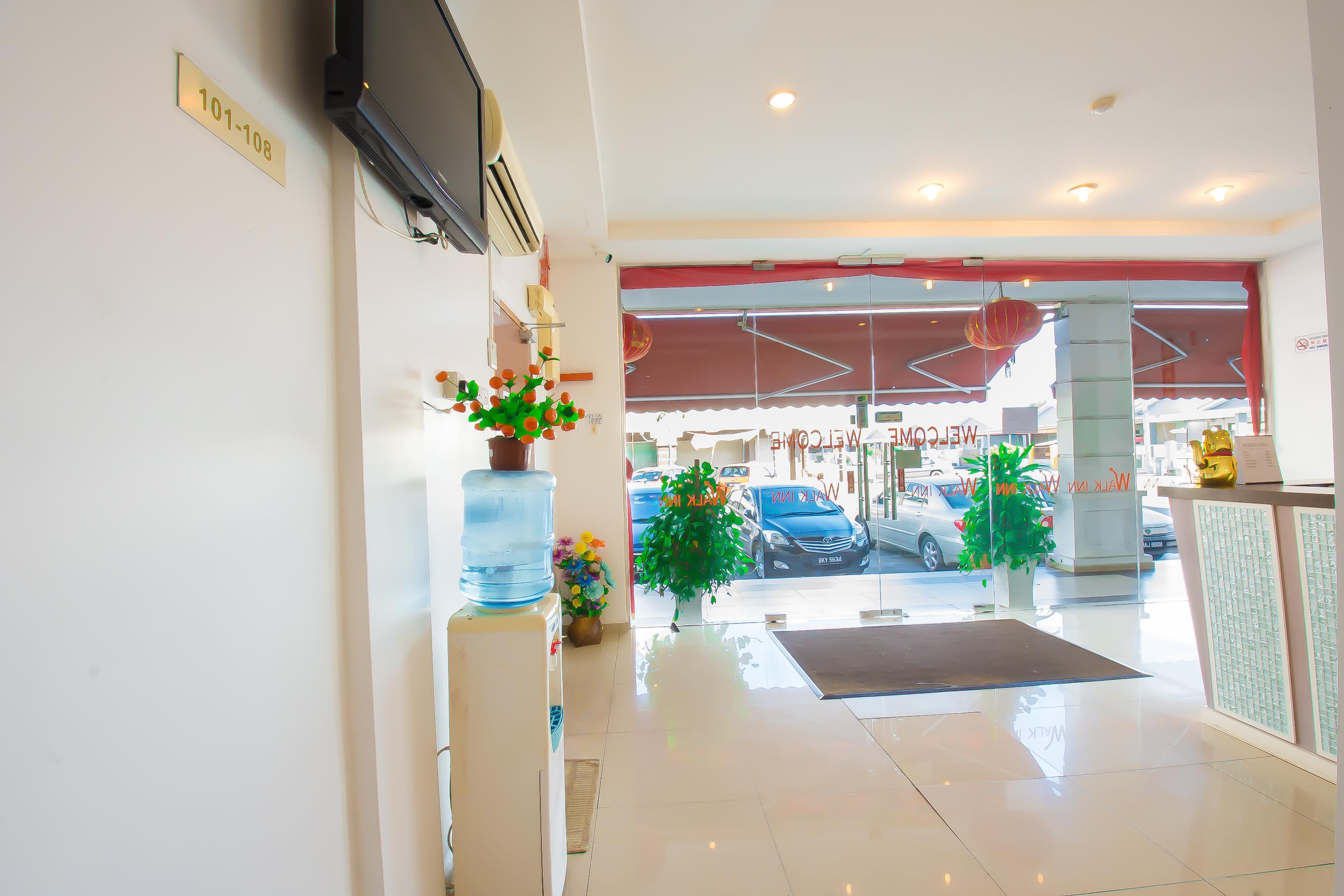 Oyo 582 Hotel Walk Inn Kampong Pasir Puteh  Экстерьер фото