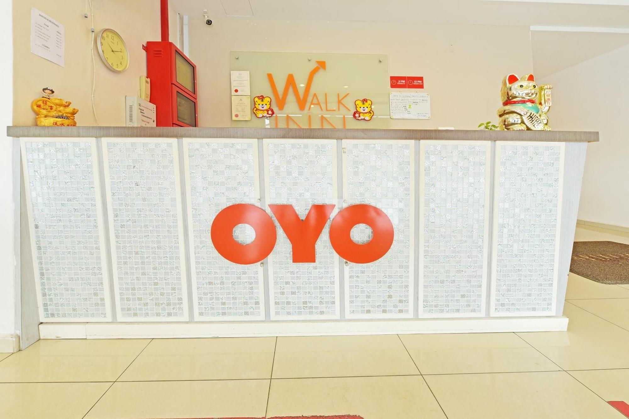 Oyo 582 Hotel Walk Inn Kampong Pasir Puteh  Экстерьер фото